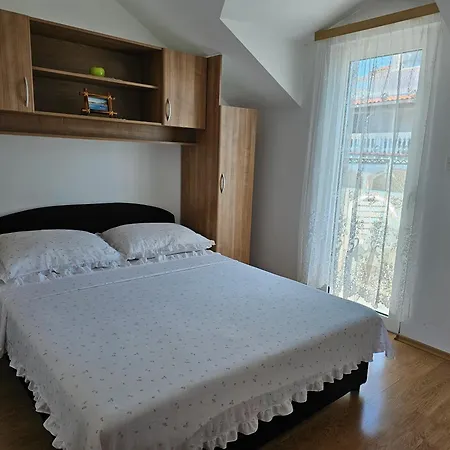 Buba Tribunj (Sibenik-Knin)