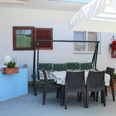 Buba Apartment *