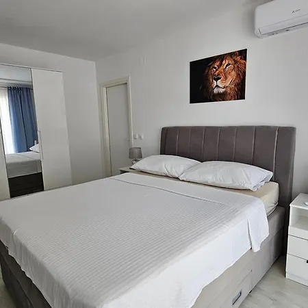 Buba Apartment *