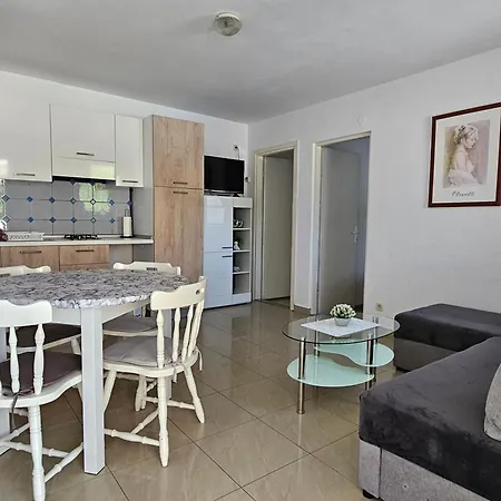 Buba Apartment Tribunj (Sibenik-Knin)